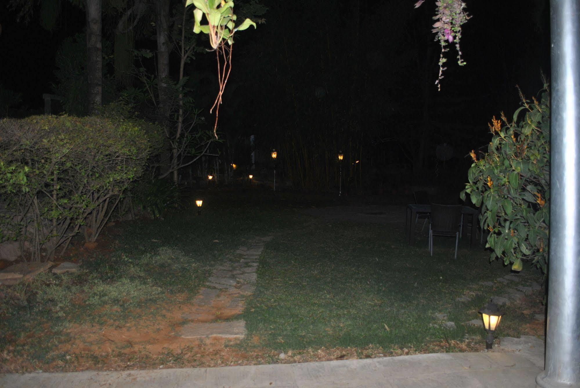 Eagle Ridge Resort Bangalore Luaran gambar